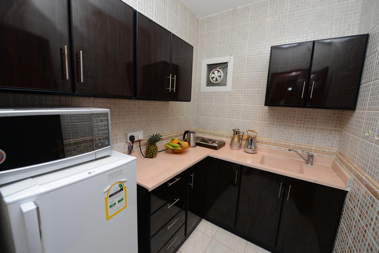 Hotelier Suites Riyadh Exteriör bild